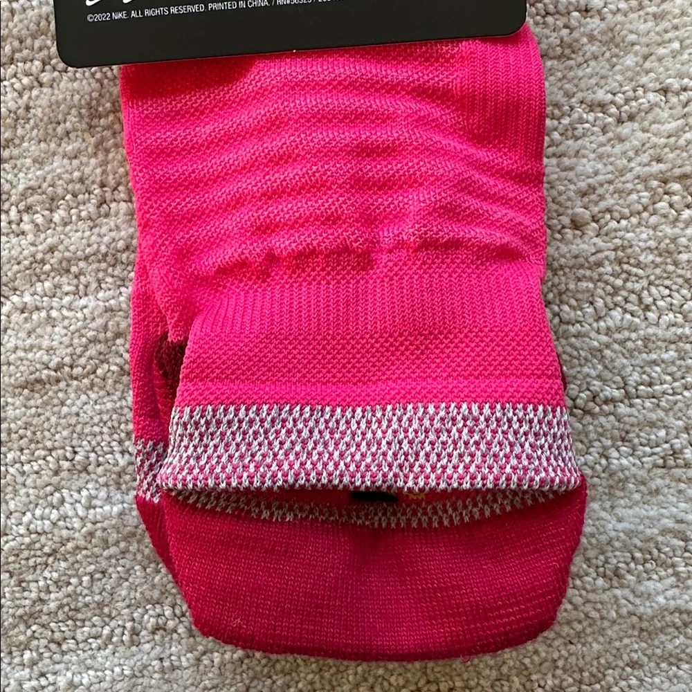 NWT 2 Pairs of Nike Spark Cushioned No-Show Running Socks Women 9.5-11 Men 8-9.5